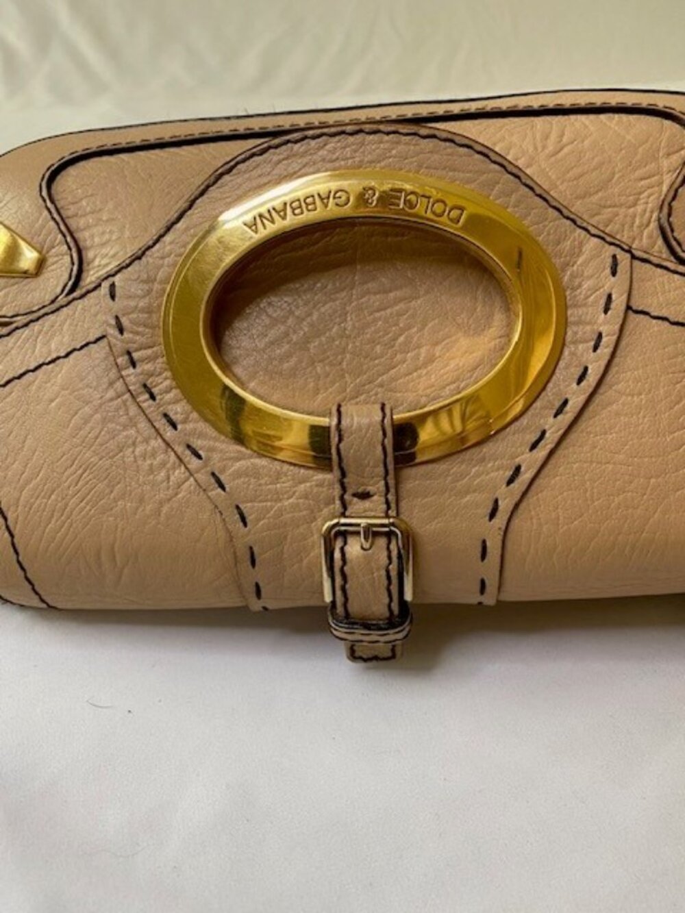 Dolce & Gabbana Vintage Y2K D-Ring Shoulder Bag Beige Leather Gold Hardware - Picture 7 of 12